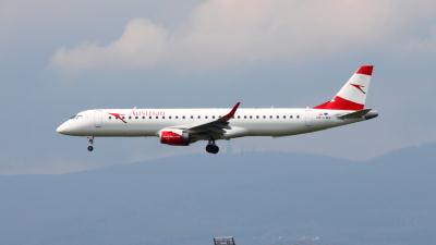 Photo of aircraft OE-LWJ operated by Austrian Airlines