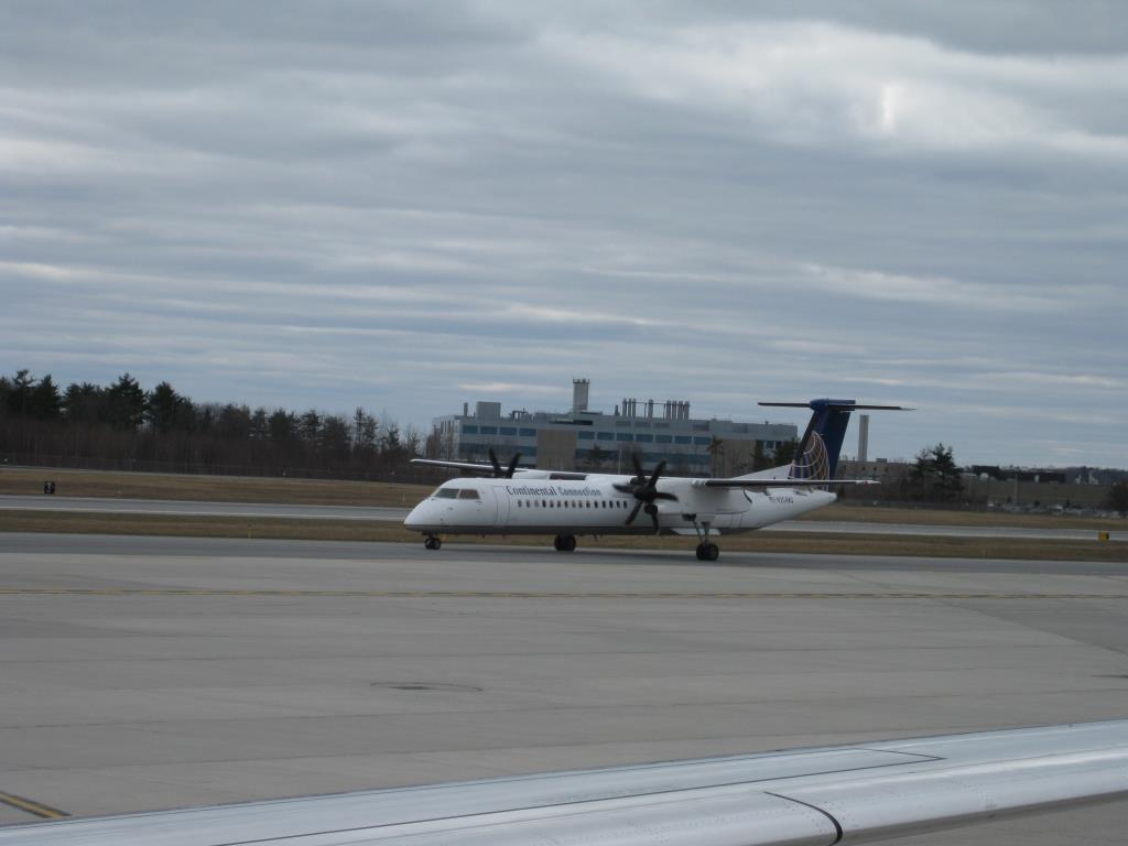 Photo of aircraft N204WQ operated by Colgan Air