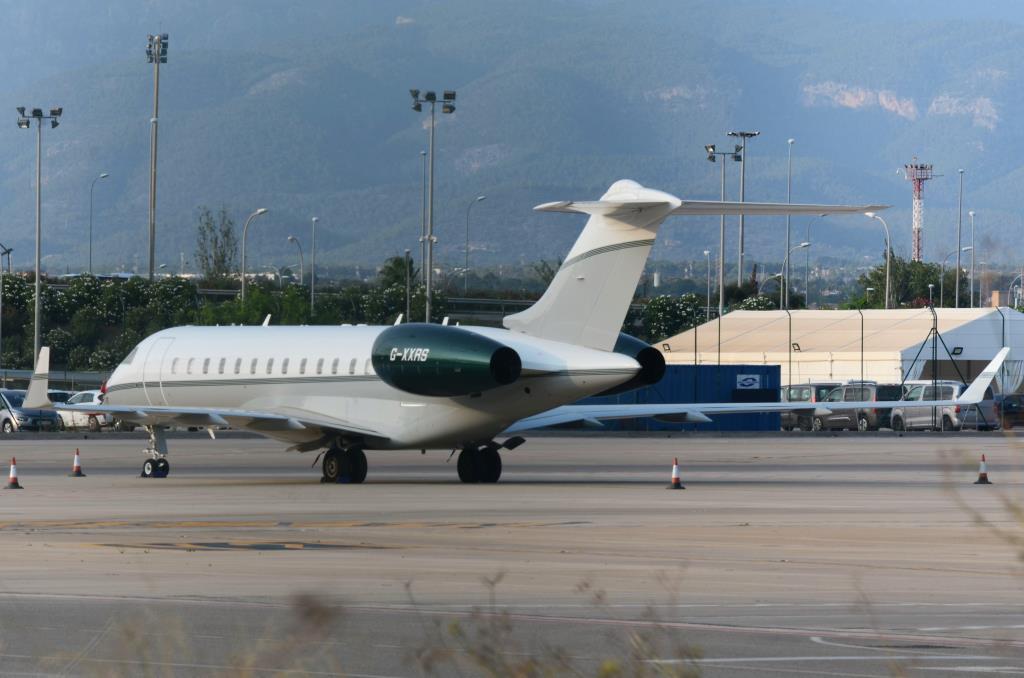 Photo of aircraft G-XXRS operated by TAG Aviation (UK) Ltd