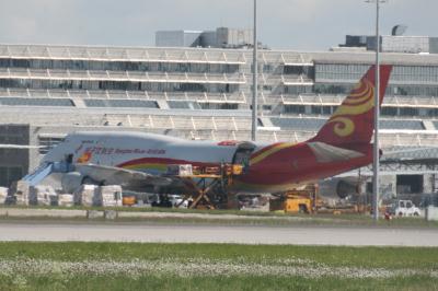 Image of aircraft registration B-2435 - A 747-481D operated by Yangtze River Express