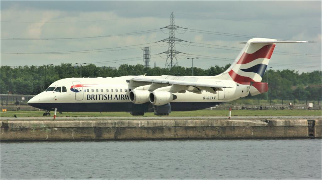 Photo of aircraft G-BZAV operated by BA Cityflyer