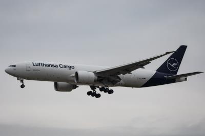 Photo of aircraft D-ALFK operated by Lufthansa Cargo