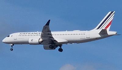 Photo of aircraft F-HZUB operated by Air France