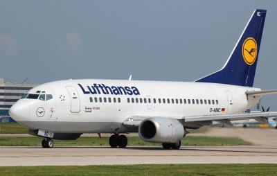 Photo of aircraft D-ABIC operated by Lufthansa