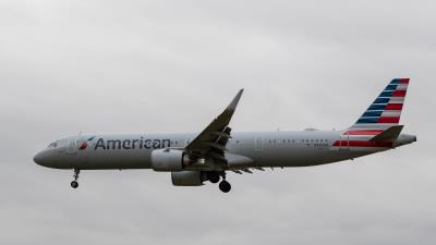 Photo of aircraft N446AN operated by American Airlines