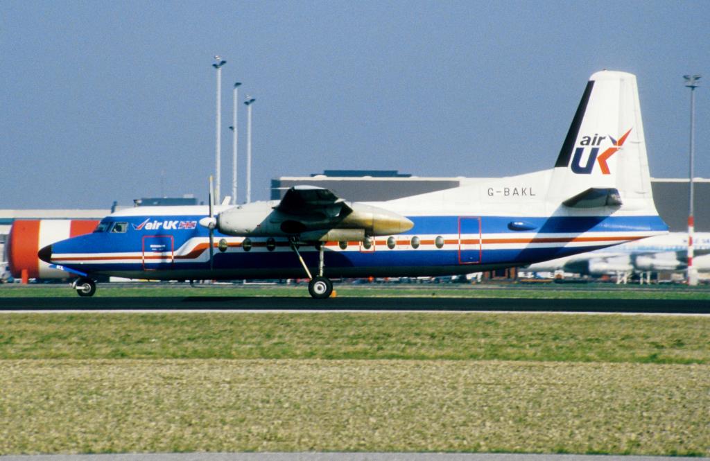 Photo of aircraft G-BAKL operated by Air UK