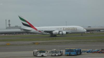 Photo of aircraft A6-EEZ operated by Emirates