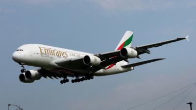 Photo of aircraft A6-EDL operated by Emirates