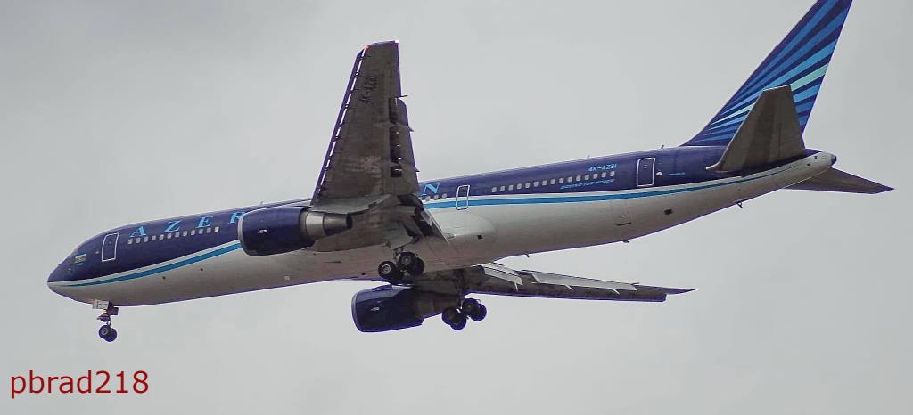 Photo of aircraft 4K-AZ81 operated by AZAL Azerbaijan Airlines