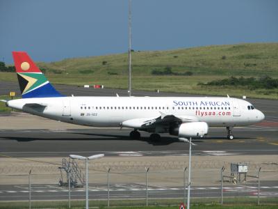 Photo of aircraft ZS-SZZ operated by South African Airways