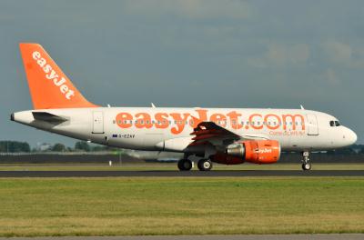 Photo of aircraft G-EZAV operated by easyJet