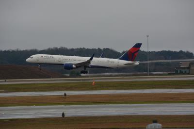 Photo of aircraft N823DX operated by Delta Air Lines