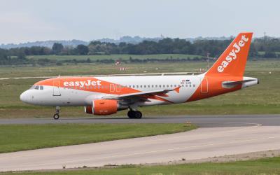 Photo of aircraft OE-LQS operated by easyJet Europe