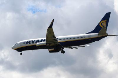 Photo of aircraft EI-EFX operated by Ryanair