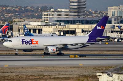 Photo of aircraft N682FE operated by Federal Express (FedEx)