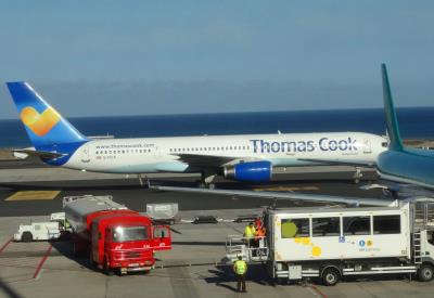 Photo of aircraft G-FCLK operated by Thomas Cook Airlines