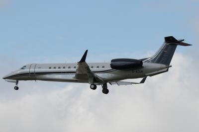 Image of aircraft registration D-AZUR - A ERJ-135BJ Legacy 650 operated by Air Hamburg