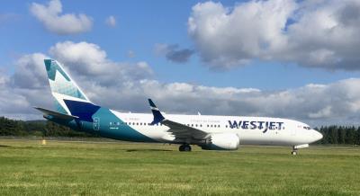 Photo of aircraft C-FNWD operated by WestJet