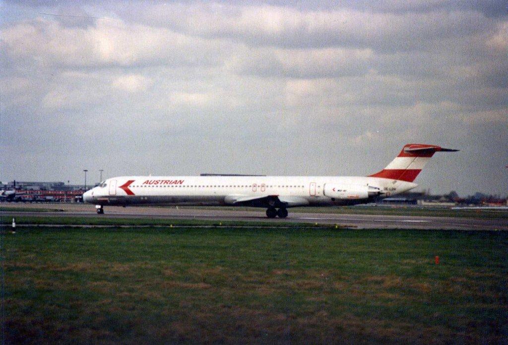 Photo of aircraft OE-LDV operated by Austrian Airlines
