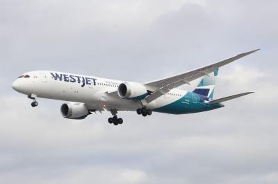 Photo of aircraft C-FAJA operated by WestJet