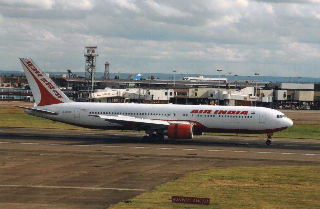 Photo of aircraft G-CEFG operated by Air India