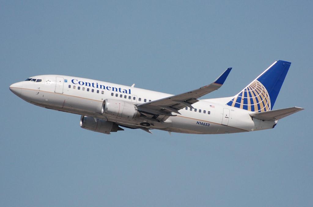 Photo of aircraft N14653 operated by Continental Air Lines