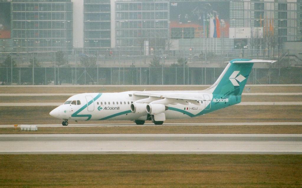 Photo of aircraft I-ADJJ operated by Air Dolomiti