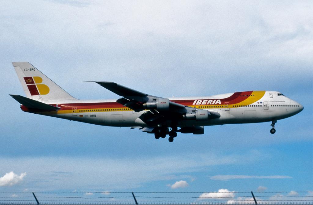 Photo of aircraft EC-BRQ operated by Iberia