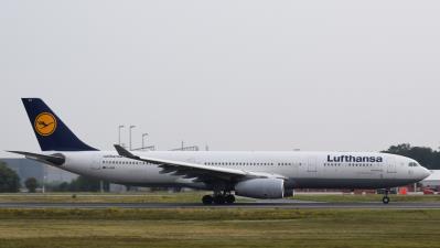 Image of aircraft registration D-AIKQ - A A330-343 operated by Lufthansa