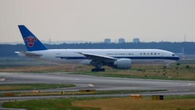 Photo of aircraft B-2027 operated by China Southern Airlines