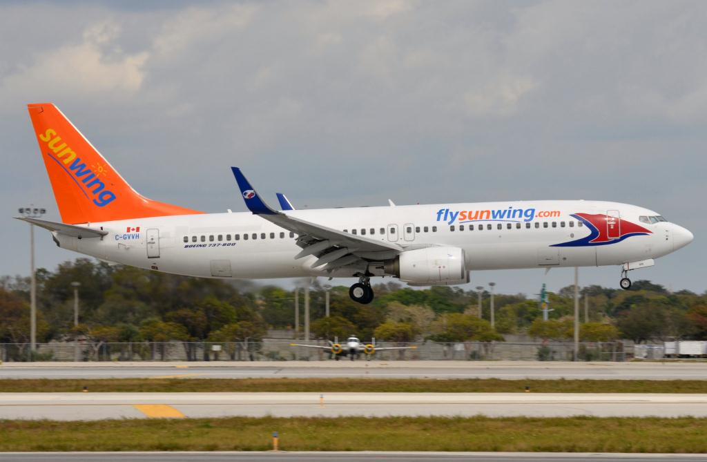 Photo of aircraft C-GVVH operated by Sunwing Airlines