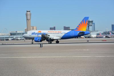 Photo of aircraft N329NV operated by Allegiant Air