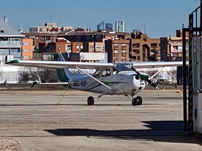 Photo of aircraft EC-DZF operated by Aerotec Escuela de Pilotos