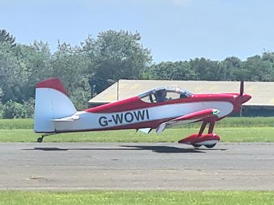 Photo of aircraft G-WOWI operated by Harry Albert Bloxham