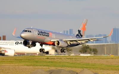 Photo of aircraft VH-YXW operated by Jetstar Airways