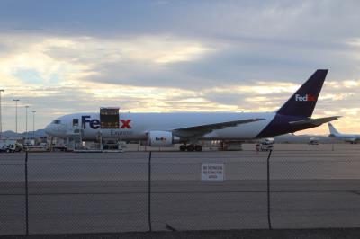 Photo of aircraft N141FE operated by Federal Express (FedEx)
