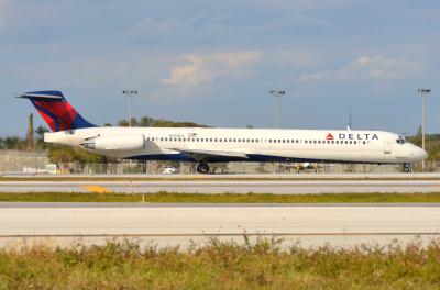 Photo of aircraft N980DL operated by Delta Air Lines