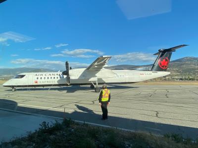 Photo of aircraft C-GJZK operated by Air Canada Express