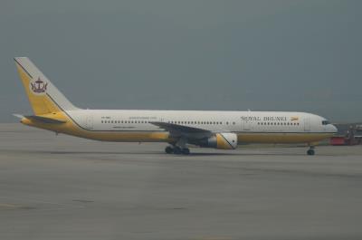 Image of aircraft registration V8-RBG - A 767-33A(ER) operated by Royal Brunei Airlines