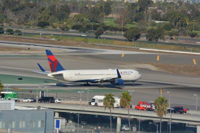 Photo of aircraft N182DN operated by Delta Air Lines