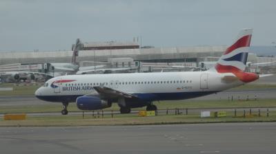 Photo of aircraft G-EUYC operated by British Airways