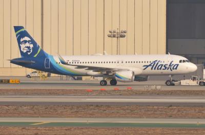Photo of aircraft N364VA operated by Alaska Airlines