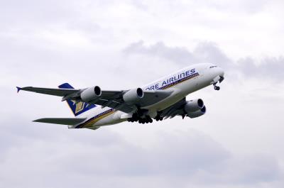 Photo of aircraft 9V-SKU operated by Singapore Airlines
