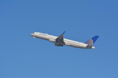 Photo of aircraft N590UA operated by United Airlines