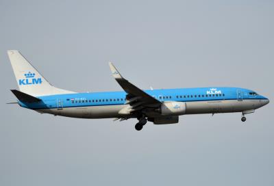 Image of aircraft registration PH-BXL - A 737-8K2(WL) operated by KLM Royal Dutch Airlines