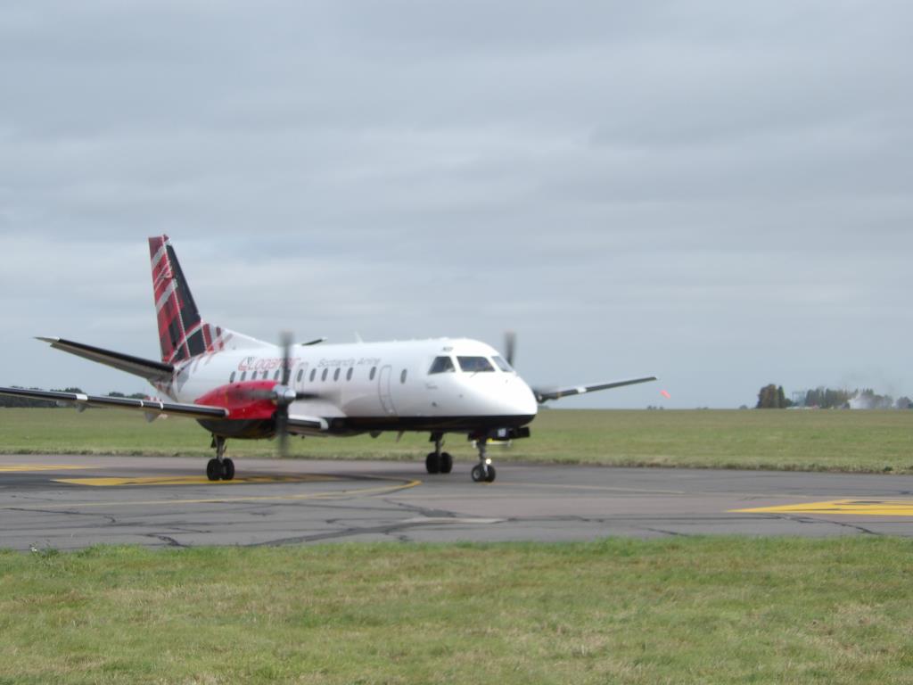 Photo of aircraft G-LGNB operated by Flybe