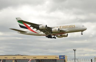 Photo of aircraft A6-EVK operated by Emirates