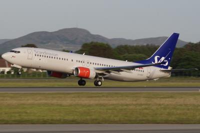 Photo of aircraft LN-RRF operated by SAS Norge