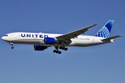 Photo of aircraft N779UA operated by United Airlines