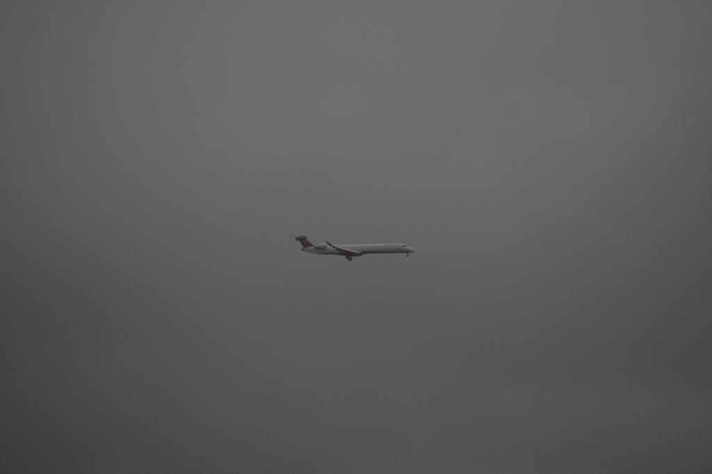 Photo of aircraft N916XJ operated by Endeavor Air